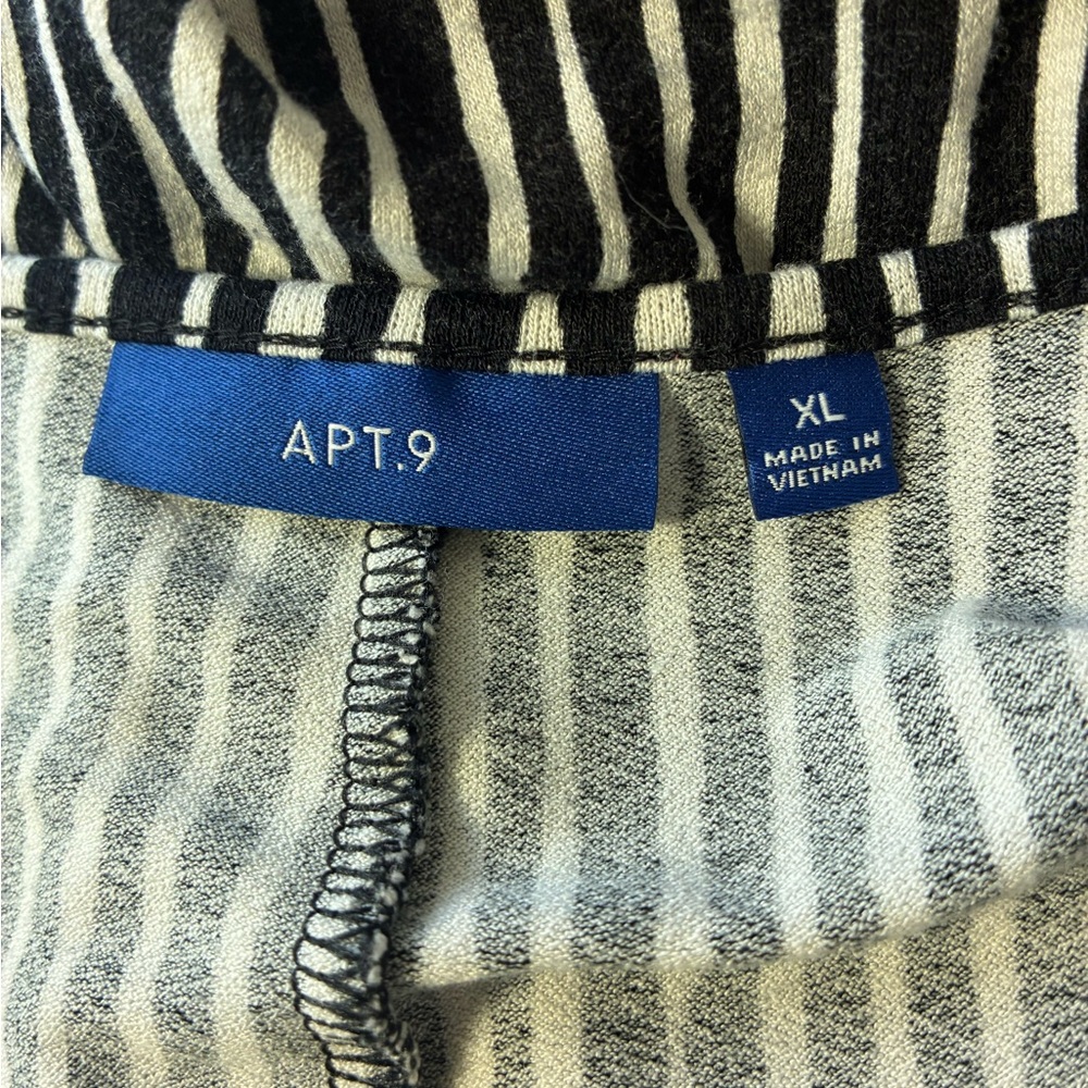 Apt. 9 Black Floral & Striped Knit Tunic Dress - Picture 6 of 7